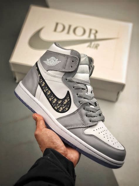 air jordan dior ayakkabı|Nike Jordan x Dior Air Jordan 1 High Sneakers N211 .